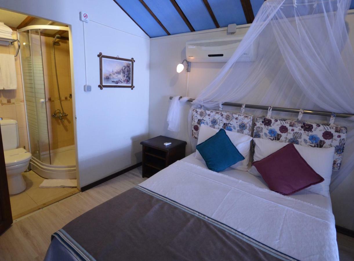 Blu Brezza Marine Hotel Hisaronu Bagian luar foto